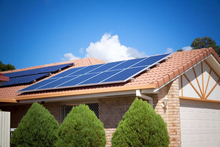 Quels sont les types d'aides pour l'installation de panneaux photovoltaïques ?, Martigues, THOMAS WINOCK ENTREPRISE